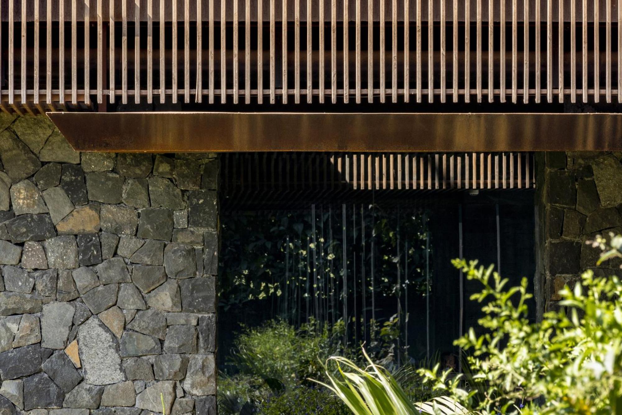 Radisson Resort And Spa Lonavla Zewnętrze zdjęcie Detail of the house