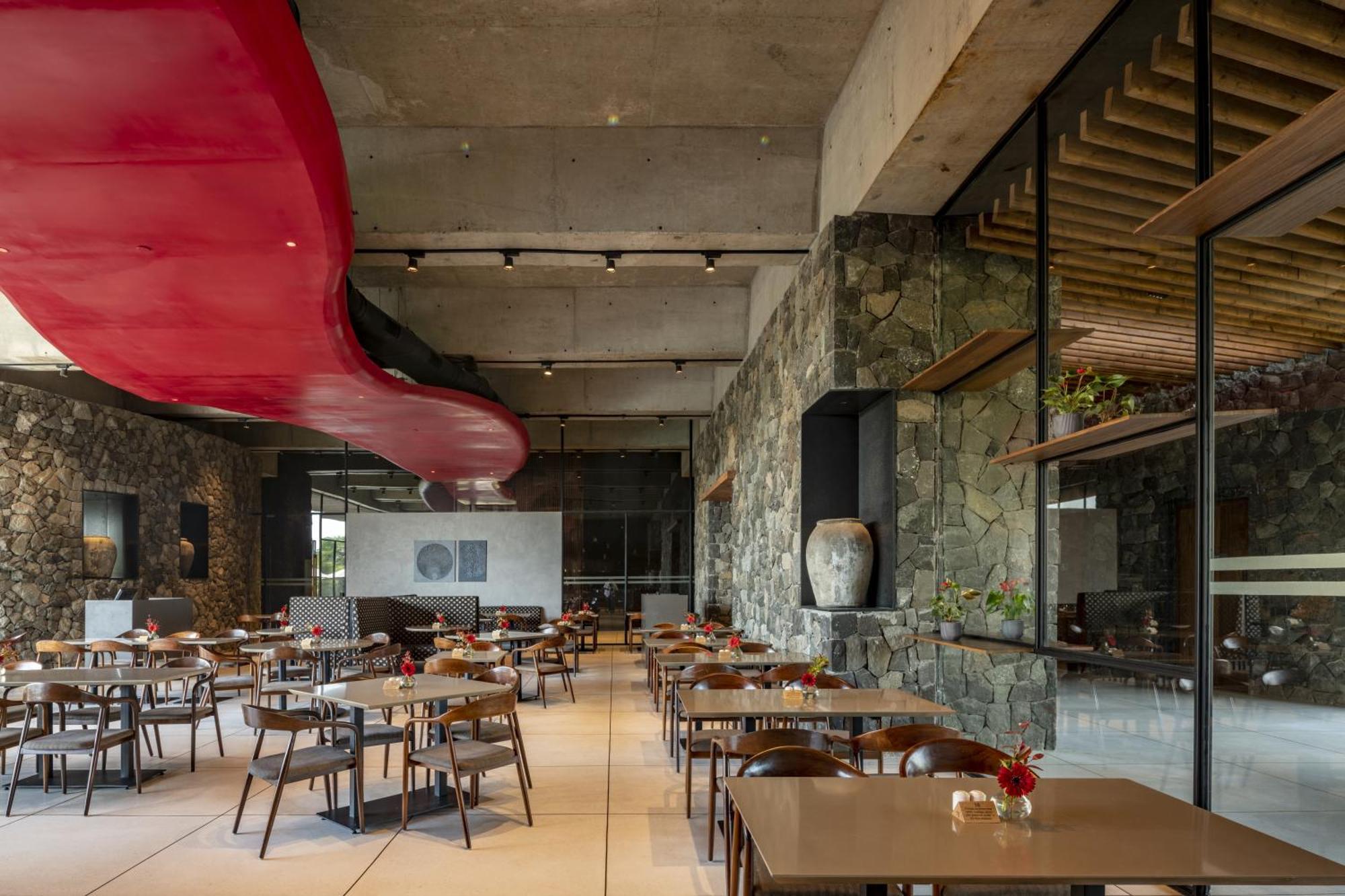 Radisson Resort And Spa Lonavla Zewnętrze zdjęcie Restaurant